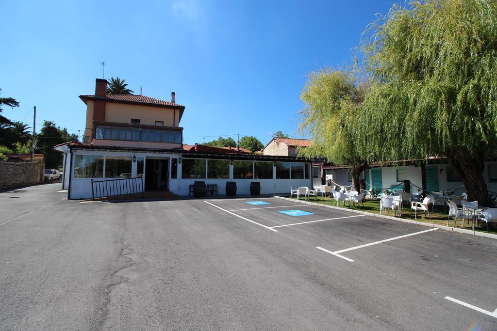 Pension Las Casitas De Santander Auto Check Exteriér fotografie